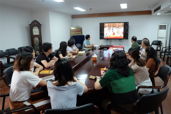 省文化馆组织学习习近平总书记在全国宣传思想工作会议上的讲话